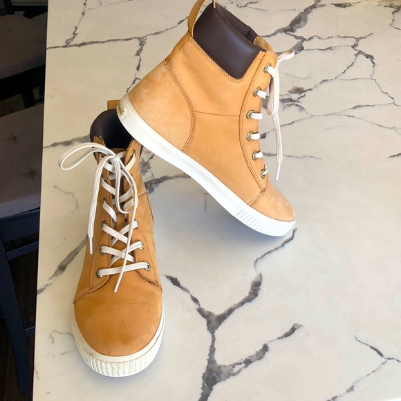 Timberland Shoes - TIMBERLAND WOMEN'S SKYLA BAY 6-INCH BOOTS NUBUCK SIZE 9.5